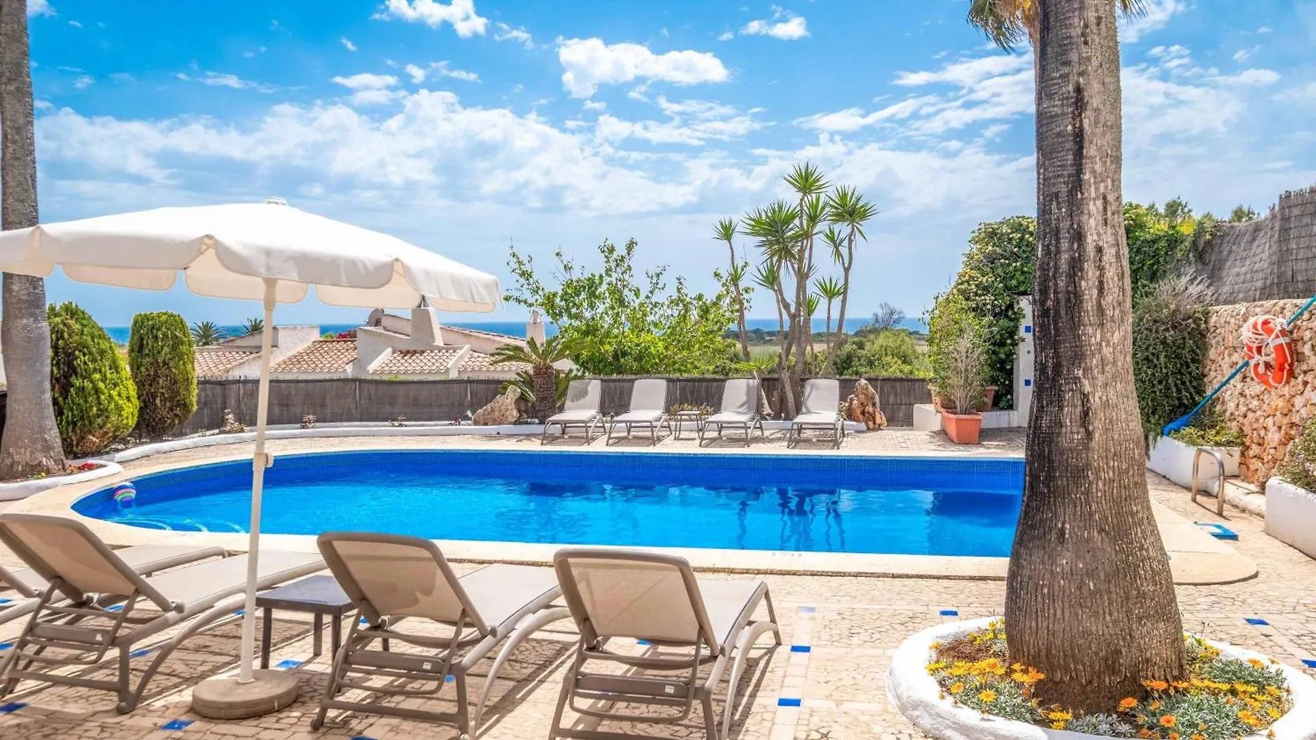 Villa Delfin Alaior Spain