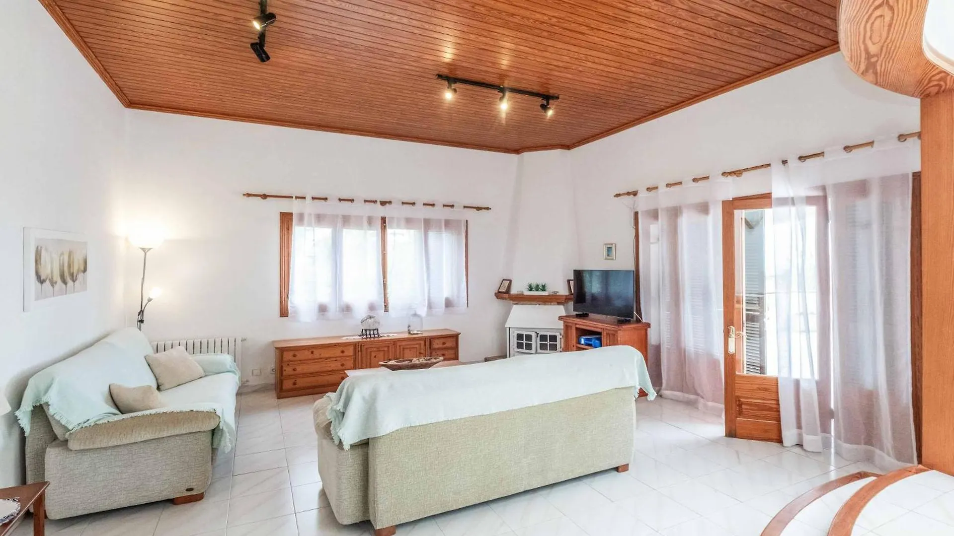 Villa Delfin Alaior Spain